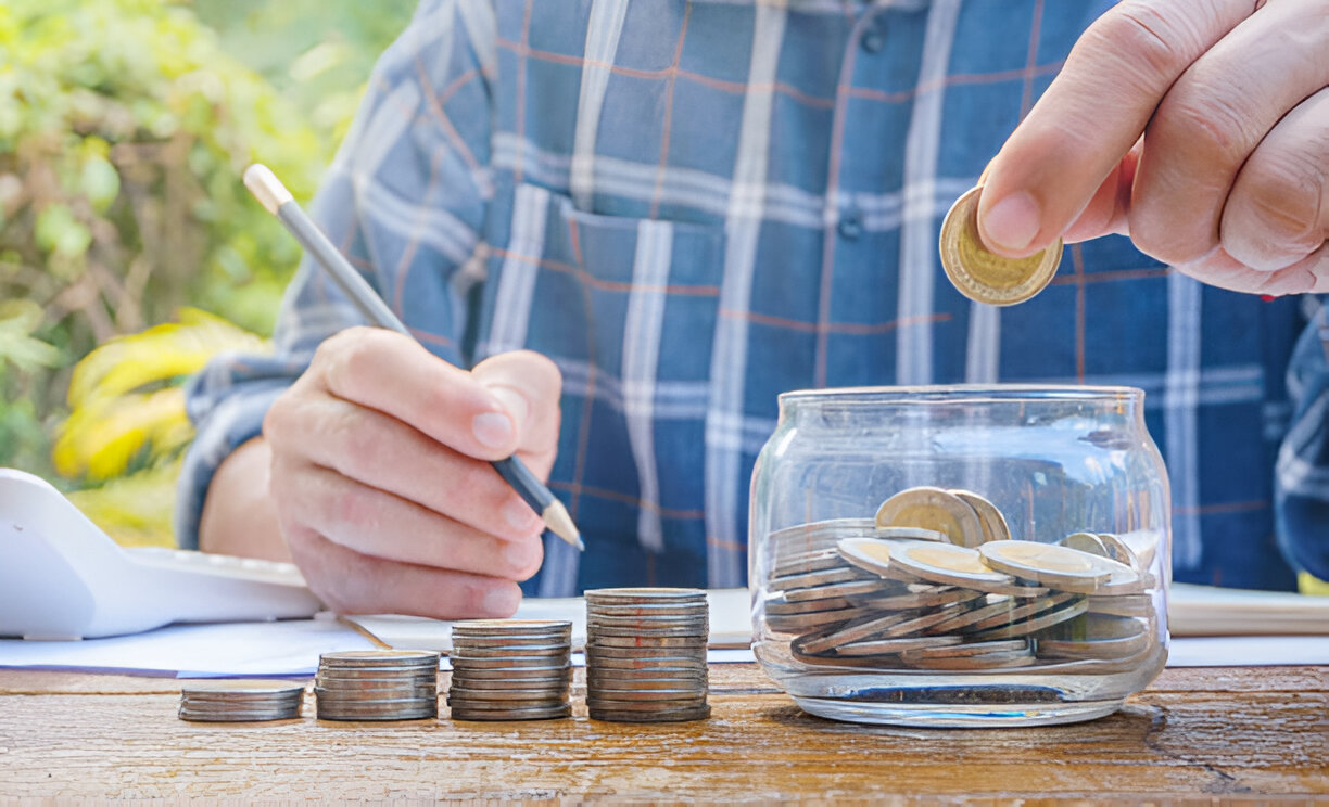 Saving on a Tight Budget: Simple Tips That Actually Work