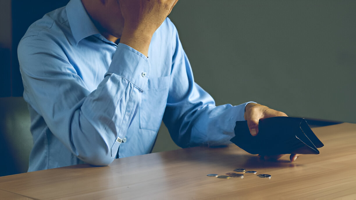How the Fear of Missing Out (FOMO) Affects Your Wallet